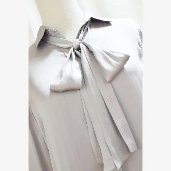 Banana Republic Women's Size XS Petite Gray Satin Blouse Top Shirt - Picture 5 of 5